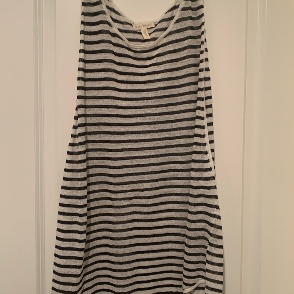 Eileen Fisher oversized tank. SzL